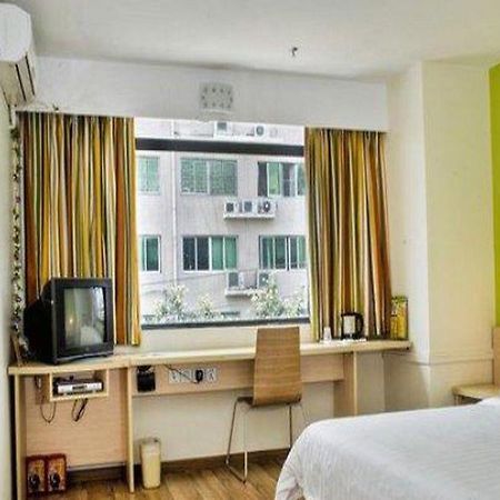 7 Days Inn Fuzhou Gandong Avenue Passenger Station Extérieur photo